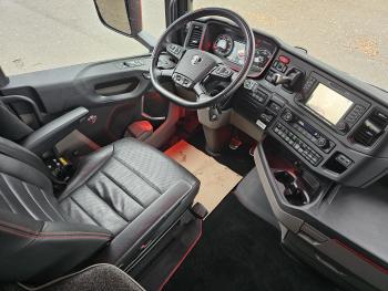 Scania S660 V8 6x2/4 / RETARDER / HYDRAULIC / FULL AIR